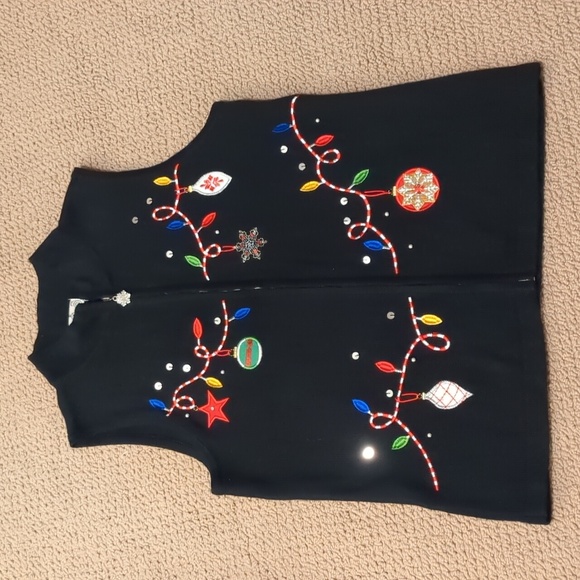 Vintage Nouveaux Holiday Embroidered Sweater Vest - Picture 1 of 10